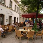 Hotel Altstadt 3*
