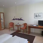 Altstadt Hotel 3*