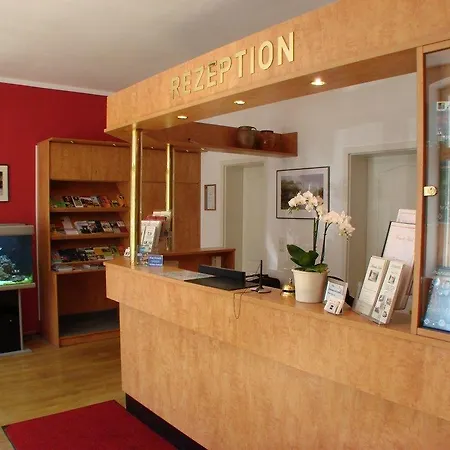 アルトシュタット 3*