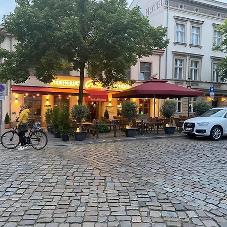 Altstadt מלון