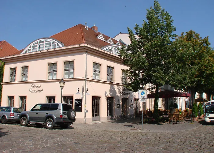 Altstadt Hotel 3*